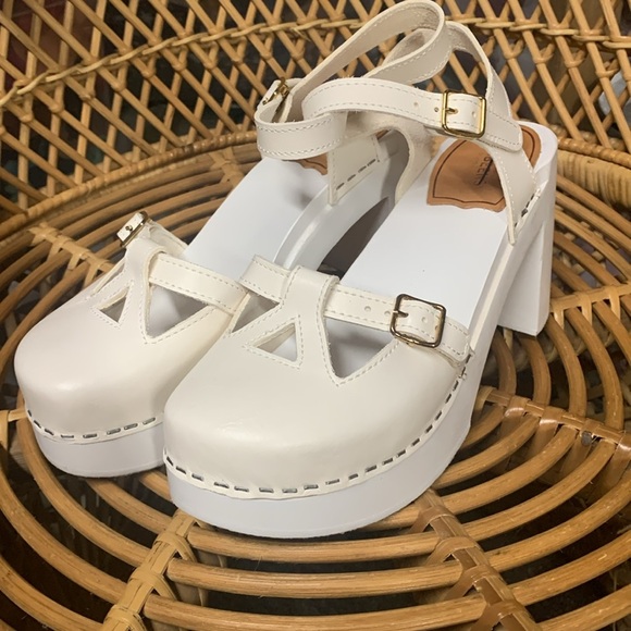 Free People Swedish Hasbeens Lacy Clogs 40 new without box - Picture 5 of 13